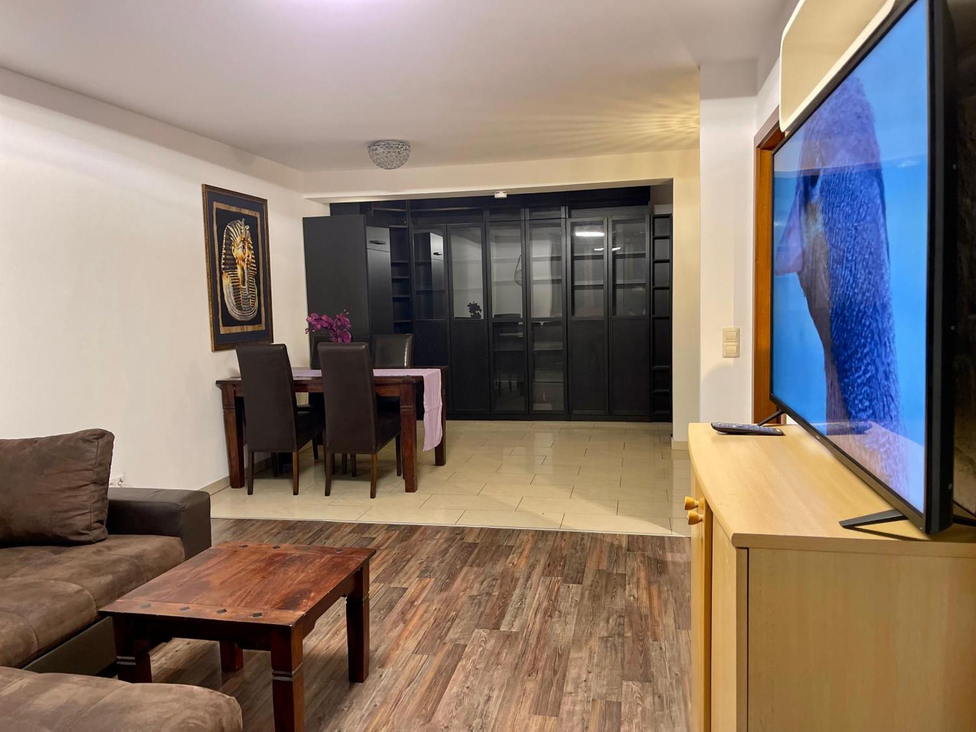Wunderschoenes Apartment In Der Goldstadt Пфорцхайм Экстерьер фото